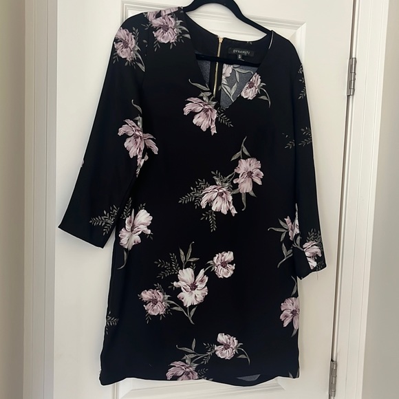 Dynamite 3/4 Length Sleeve dress - Picture 1 of 3